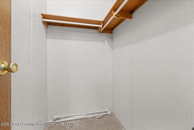 1020 E Nye Highway, Charlotte, MI 48813