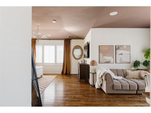 180 S Oneida St, Denver, CO 80230