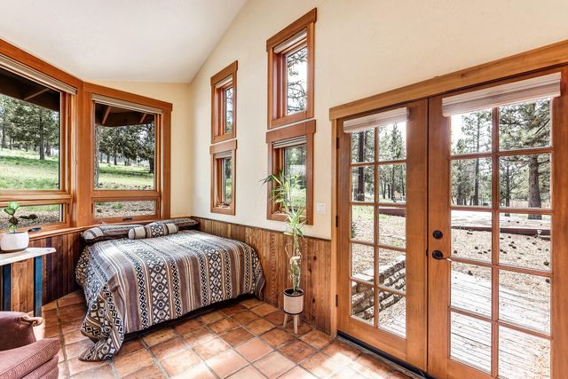 63220 Johnson Road, Bend, OR 97703