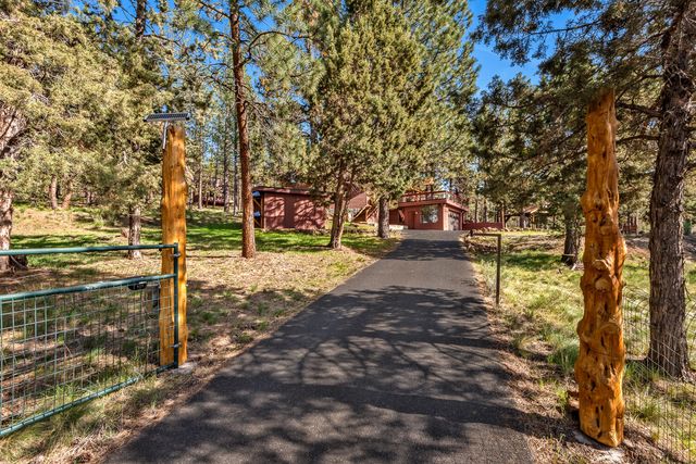 63220 Johnson Road, Bend, OR 97703