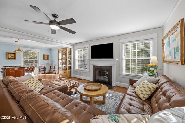 727 E Whitaker Mill Road, Raleigh, NC 27608