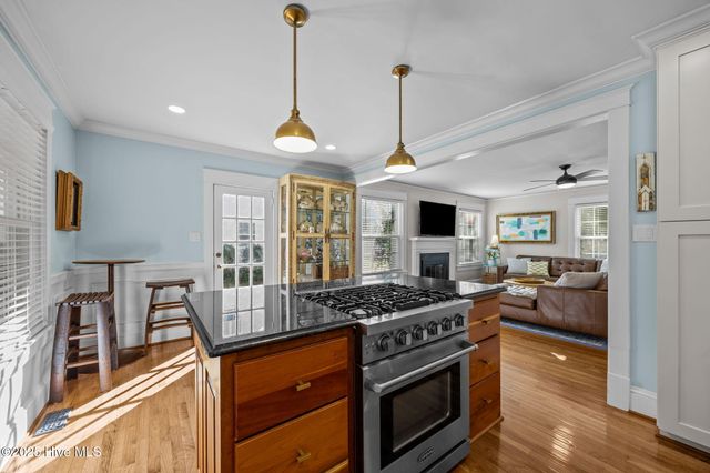 727 E Whitaker Mill Road, Raleigh, NC 27608