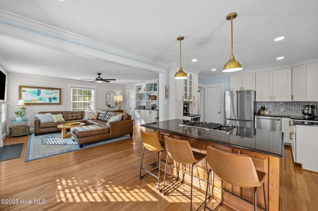 727 E Whitaker Mill Road, Raleigh, NC 27608