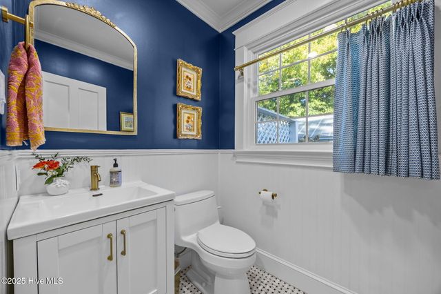 727 E Whitaker Mill Road, Raleigh, NC 27608