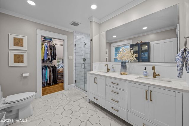 727 E Whitaker Mill Road, Raleigh, NC 27608