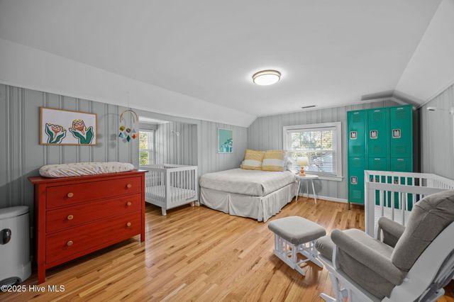 727 E Whitaker Mill Road, Raleigh, NC 27608