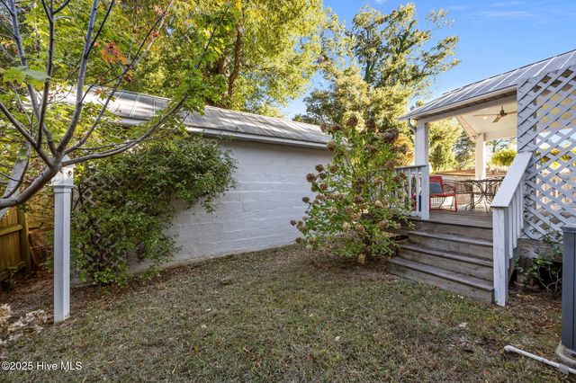 727 E Whitaker Mill Road, Raleigh, NC 27608