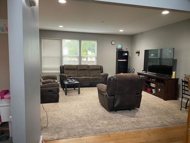159 Chapin Way, Oswego, IL 60543