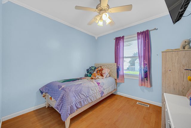 327 Emery Avenue, Romeoville, IL 60446