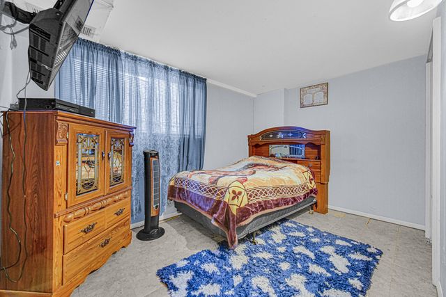 327 Emery Avenue, Romeoville, IL 60446