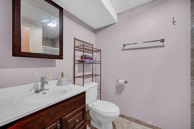 327 Emery Avenue, Romeoville, IL 60446