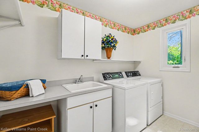 1091 American Elm Street, Orion Charter Township, MI 48360