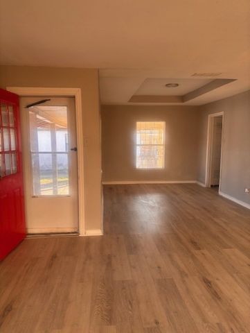 6719 Kenwell Street, Dallas, TX 75209