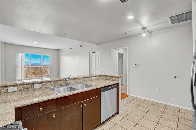 8255 Las Vegas Boulevard 1116, Las Vegas, NV 89123