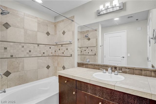 8255 Las Vegas Boulevard 1116, Las Vegas, NV 89123