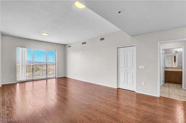 8255 Las Vegas Boulevard 1116, Las Vegas, NV 89123