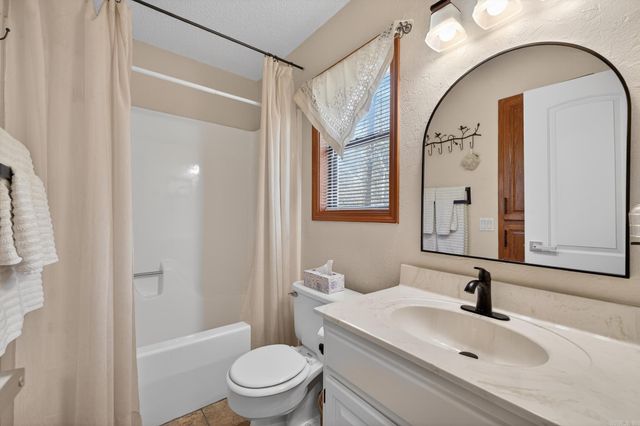 8 Idoneo Lane Lane, Hot Springs Village, AR 71909