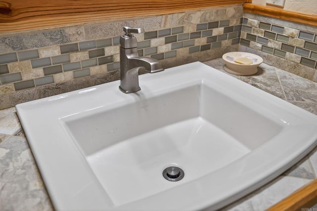 8 Idoneo Lane Lane, Hot Springs Village, AR 71909