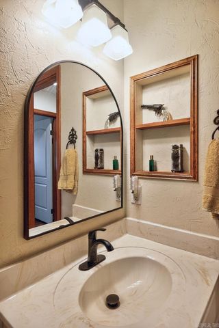 8 Idoneo Lane Lane, Hot Springs Village, AR 71909