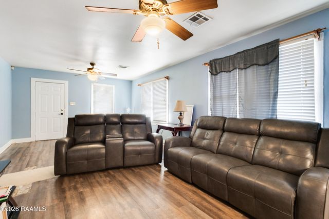 2016 Federal Road, Opelousas, LA 70570