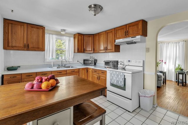 226 Lamont Drive, Amherst, NY 14226