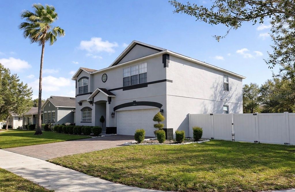 Image 3 of property listing at 13851 AMBERLEIGH ROAD, Orlando, FL 32837