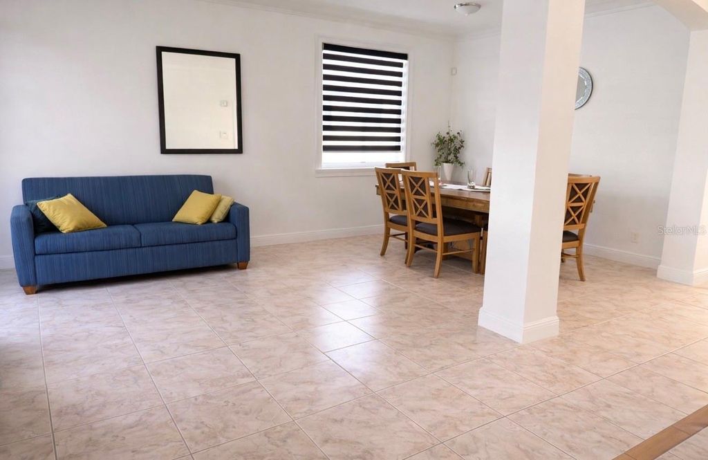 Image 4 of property listing at 13851 AMBERLEIGH ROAD, Orlando, FL 32837