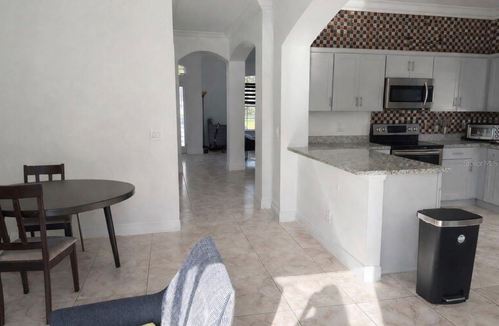 Image 7 of property listing at 13851 AMBERLEIGH ROAD, Orlando, FL 32837