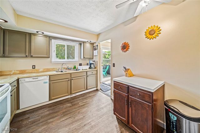 5742 Abiding Way, Madison, OH 44057