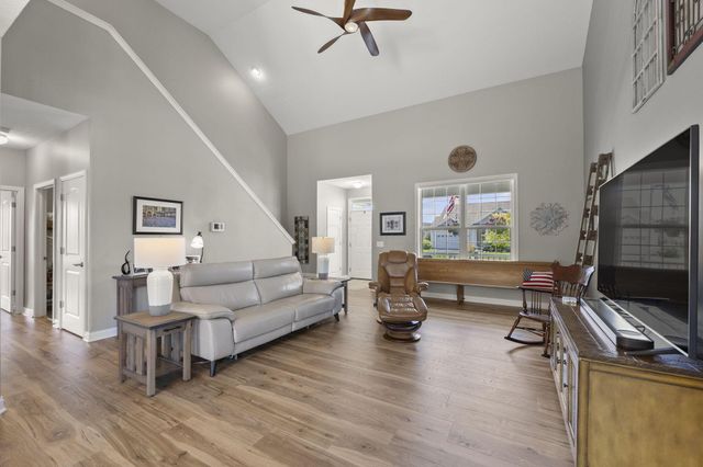 5280 Copper Creek Drive, Dublin, OH 43016