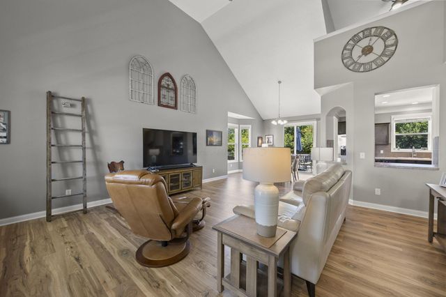 5280 Copper Creek Drive, Dublin, OH 43016