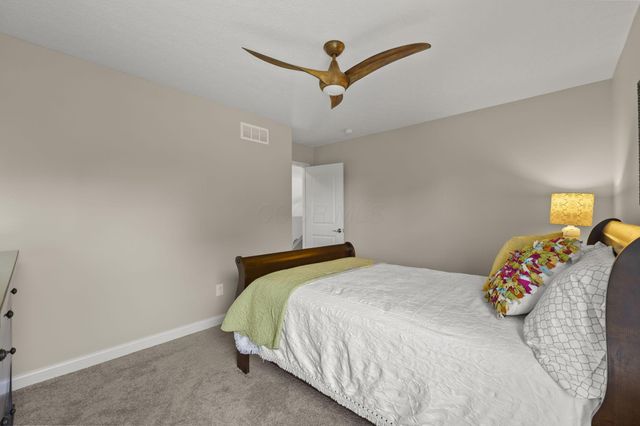 5280 Copper Creek Drive, Dublin, OH 43016