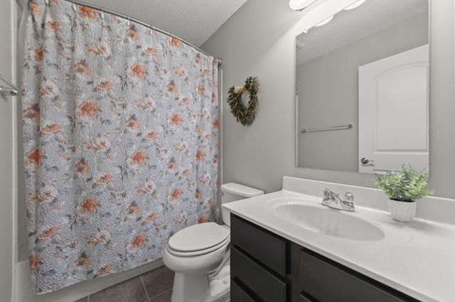 5280 Copper Creek Drive, Dublin, OH 43016