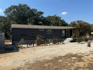 5220 Banks Road, Fort Worth, TX 76140