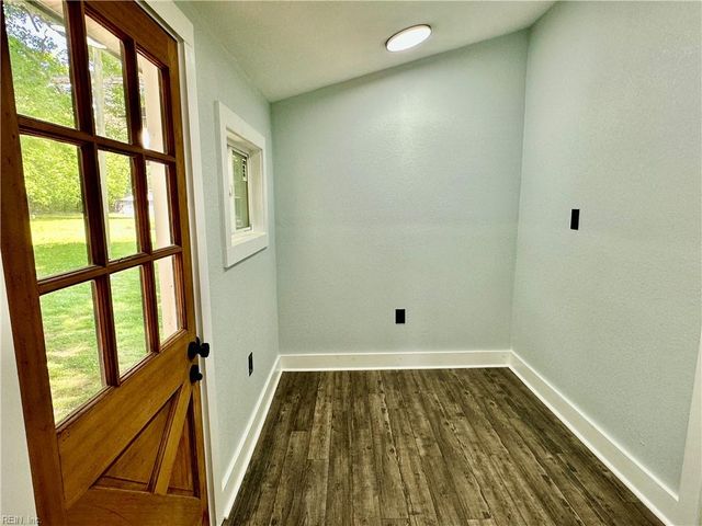 14242 Trump Town RD, Windsor, VA 23487