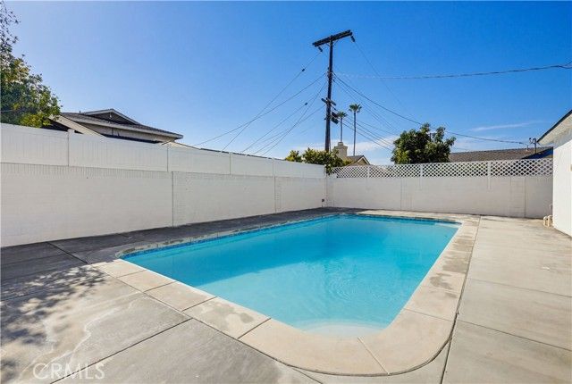 4652 Prelude, Huntington Beach, CA 92649