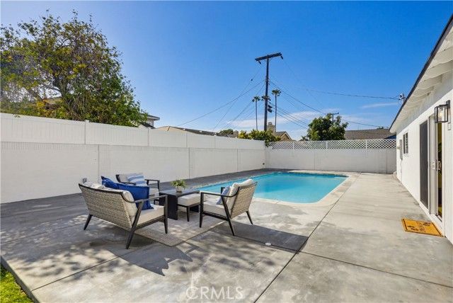 4652 Prelude, Huntington Beach, CA 92649