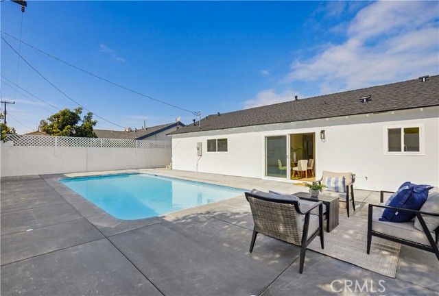 4652 Prelude, Huntington Beach, CA 92649