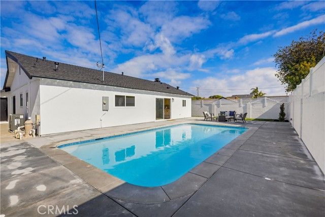 4652 Prelude, Huntington Beach, CA 92649