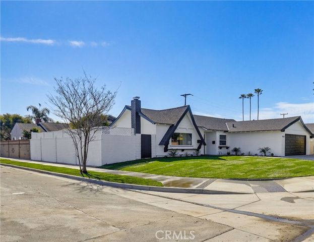 4652 Prelude, Huntington Beach, CA 92649