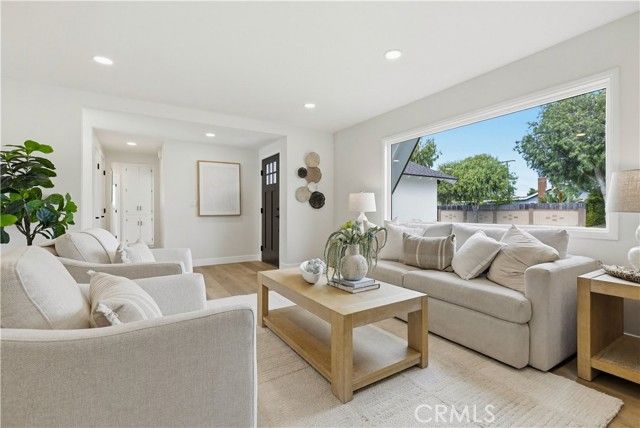 4652 Prelude, Huntington Beach, CA 92649