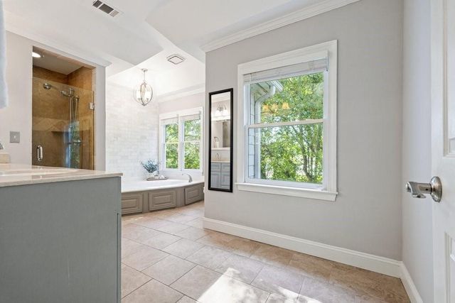 2380 Defoors Ferry Road NW, Atlanta, GA 30318