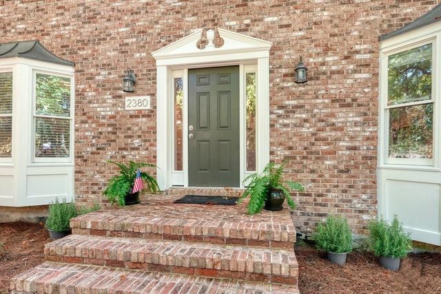 2380 Defoors Ferry Road NW, Atlanta, GA 30318