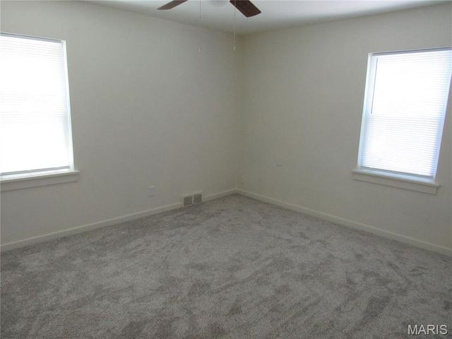 903 McPherson Avenue, Alton, IL 62002