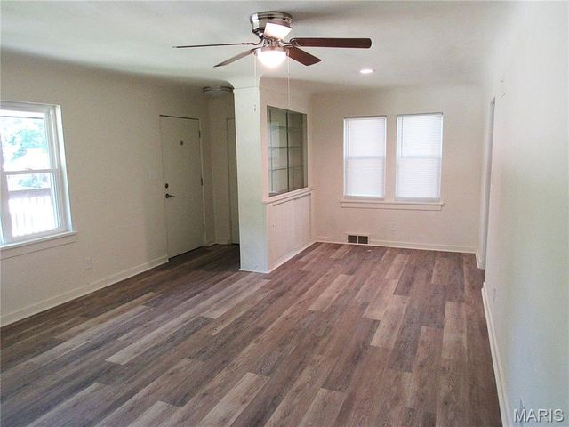 903 McPherson Avenue, Alton, IL 62002