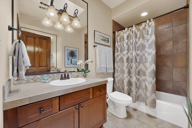 13508 Embudito View Court NE, Albuquerque, NM 87111