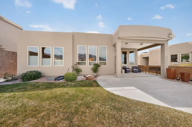 13508 Embudito View Court NE, Albuquerque, NM 87111