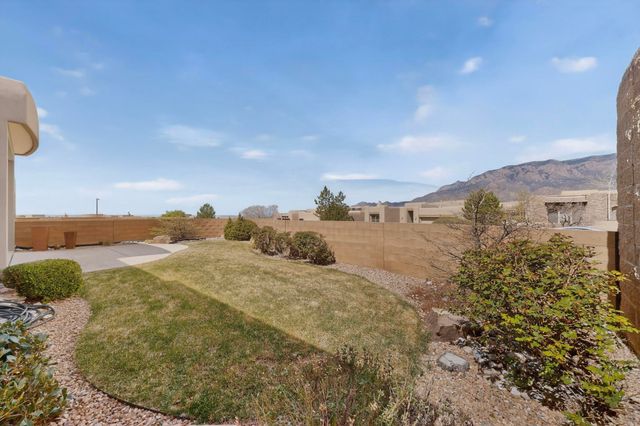 13508 Embudito View Court NE, Albuquerque, NM 87111