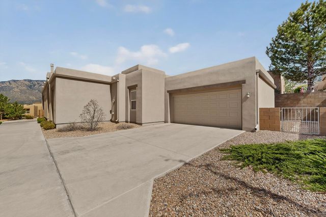 13508 Embudito View Court NE, Albuquerque, NM 87111