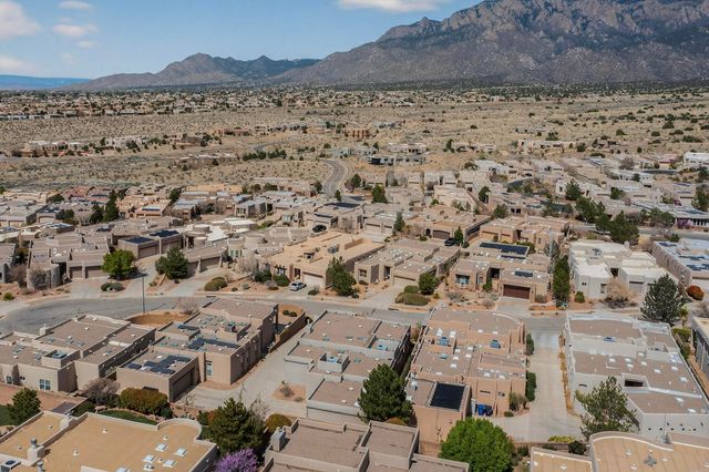 13508 Embudito View Court NE, Albuquerque, NM 87111